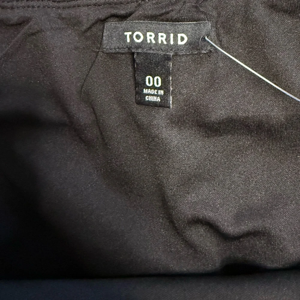 Torrid Black Sequin Pencil Skirt - Picture 8 of 10